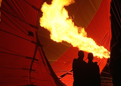 Auslands-Reportage für das ZDF "Mit dem Feuervogel über den Kilimandscharo" - ein Versuch Afrikas höchsten Berg mit einem Heißluftballon zu überfahren.
